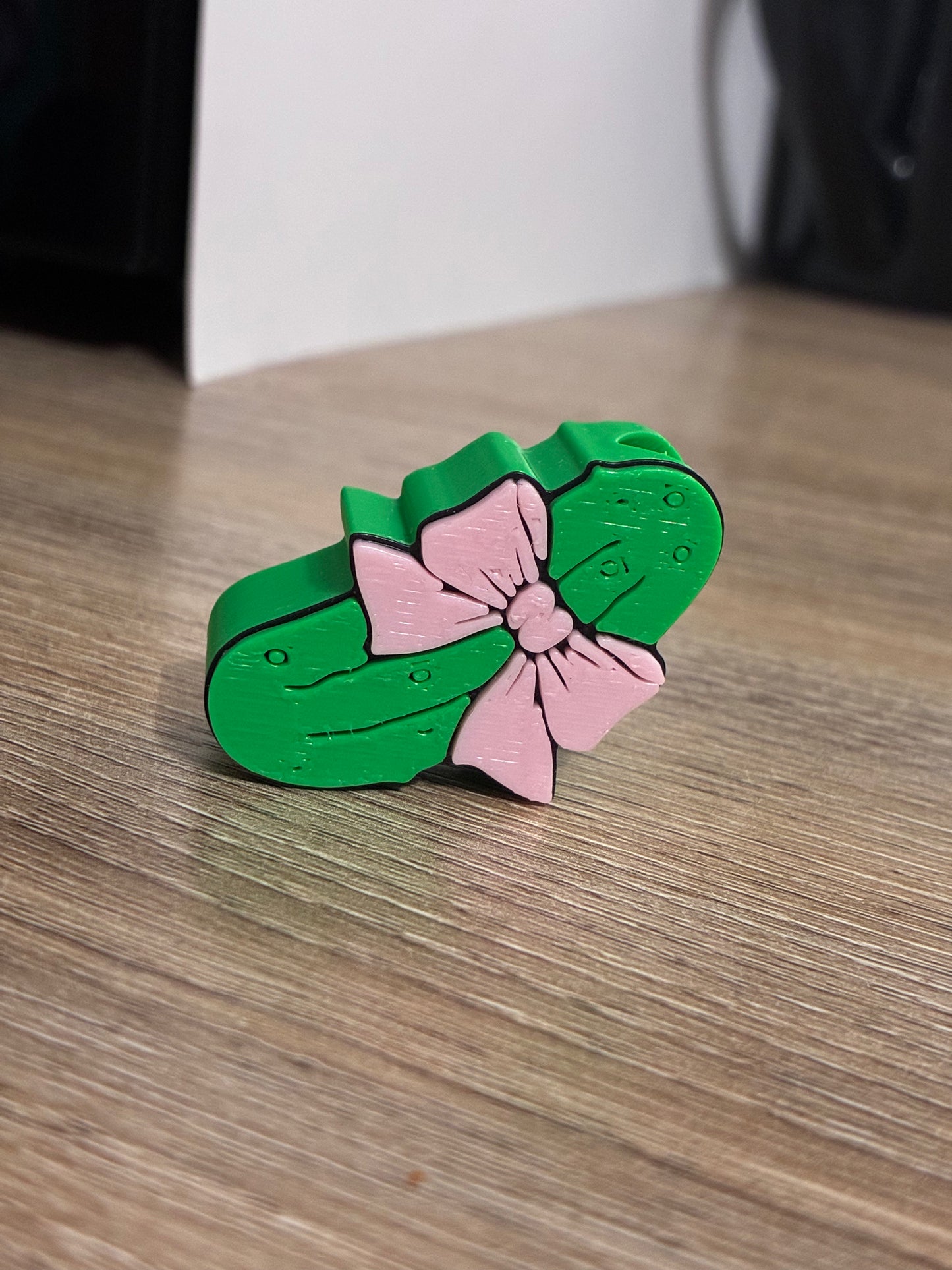 3D pickle straw topper