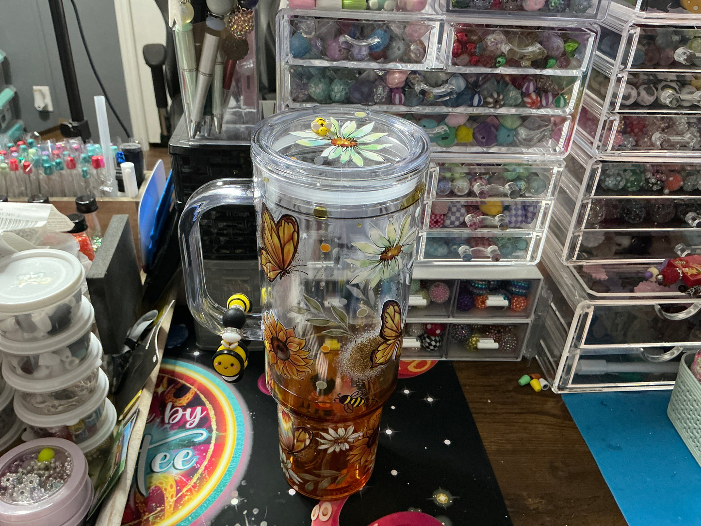 Premade 40 oz Honey drip cup