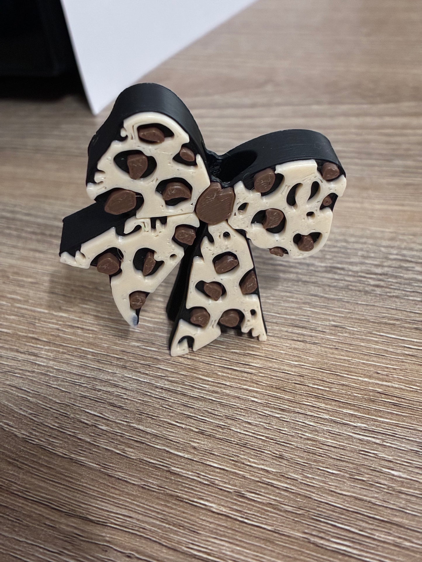 3D cheetah straw topper