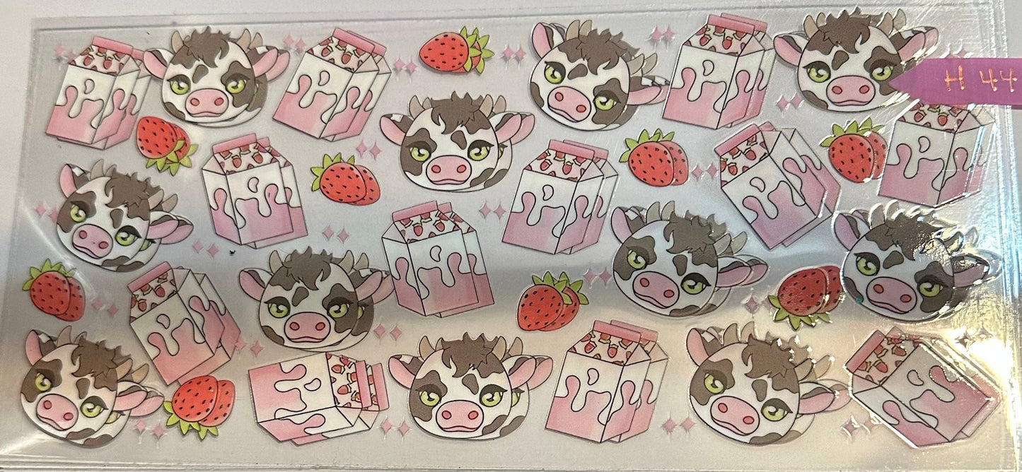 16oz Milk Cow and Strawberries Cup Wrap